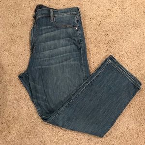 Lucky Brand 181 Relaxed Straight Legged Jeans